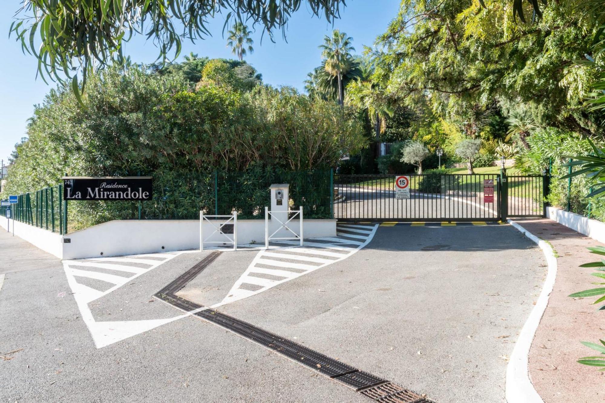 Cote D'Azur Sea View Tennis Beach Access 발로리스 외부 사진